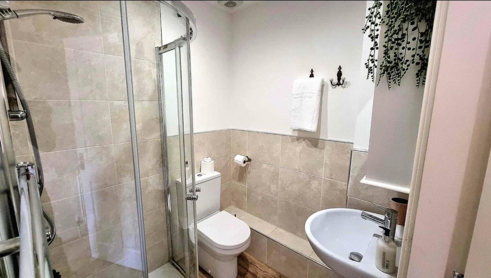 Top Floor Double En-Suite Br Apartment Central Matlock Matlock  Eksteriør bilde